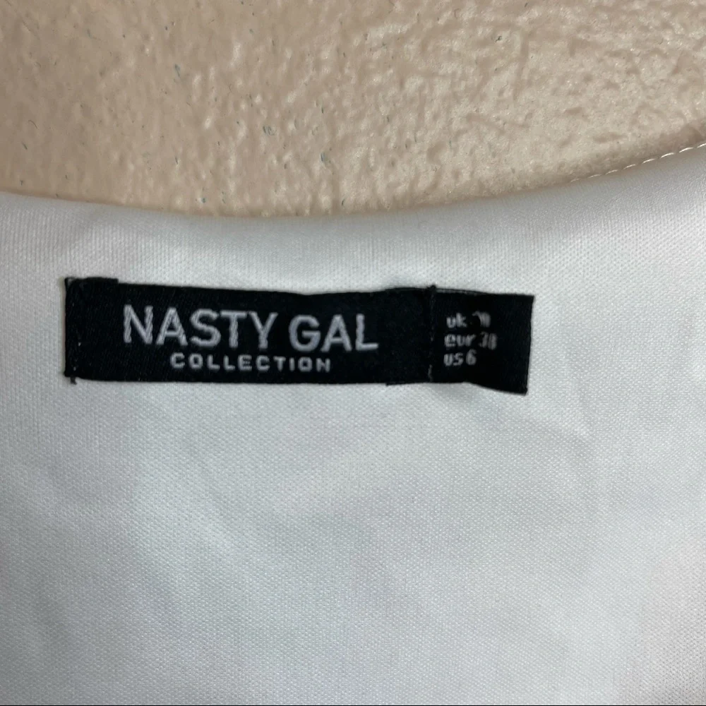 Nasty Gal Cupped Square Neck Textured Crop Top Size 6